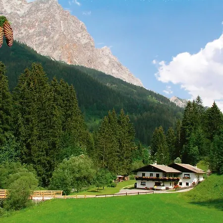 Apartment Haus Zippermuhle Ehrwald