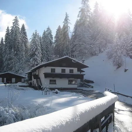 شقة Haus Zippermuhle *